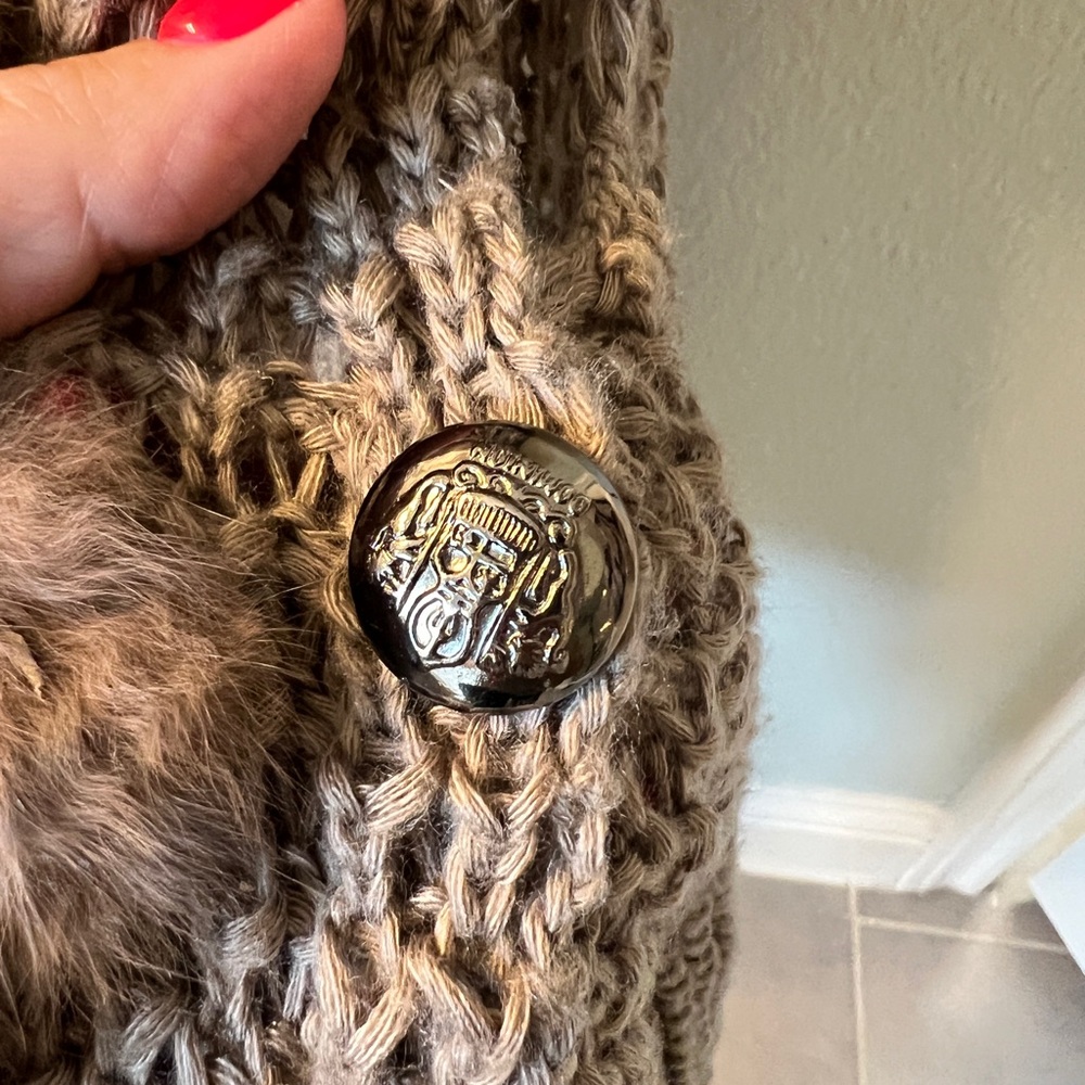 Elegant Brown Knit Cardigan‎ with Fur Trim OS *missing one button* - Picture 3 of 6
